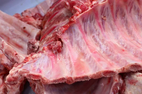 Costole grezze di carne di maiale — Foto Stock