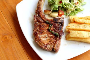 domuz pirzolası biftek ızgara