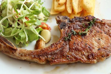 domuz pirzolası biftek ızgara