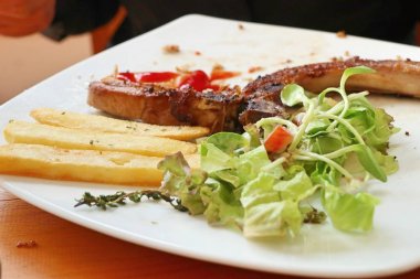 domuz pirzolası biftek ızgara