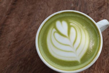 Sütlü sıcak yeşil çay