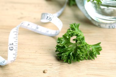 Maydanoz yaprakları ile taze