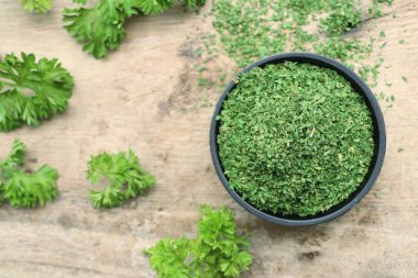 Kuru ot maydanoz yaprakları