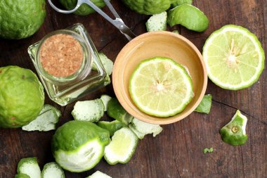 taze Güney Afrika'da bir kabile kireç petrol