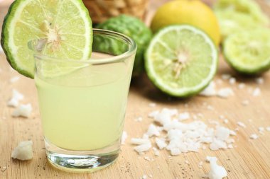 Güney Afrika'da bir kabile kireç ve limon