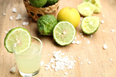 Güney Afrika'da bir kabile kireç ve limon