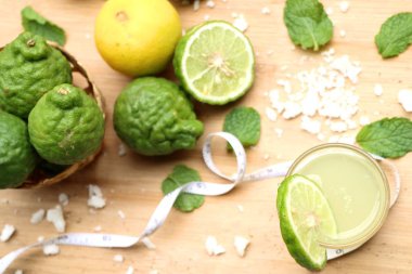 Güney Afrika'da bir kabile kireç ve limon