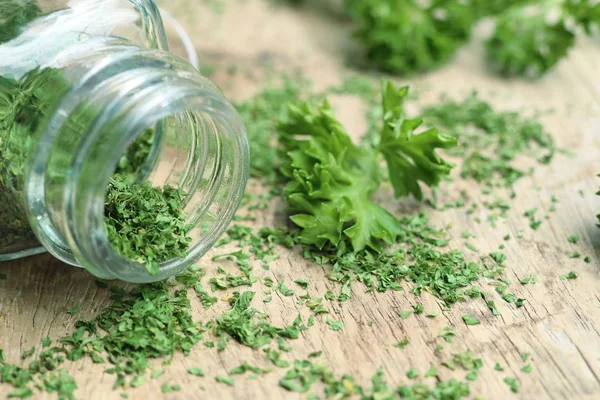 Kuru ot maydanoz yaprakları