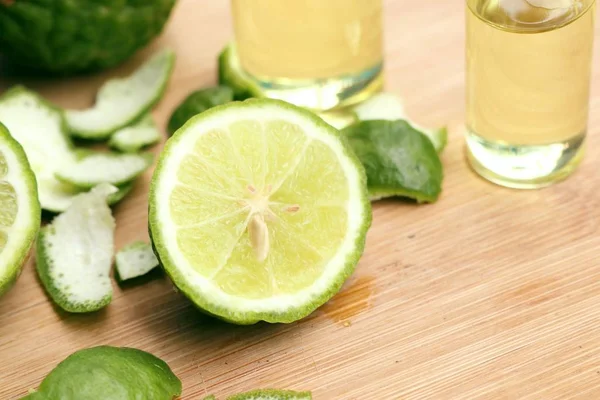 taze Güney Afrika'da bir kabile kireç petrol