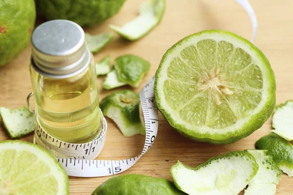 taze Güney Afrika'da bir kabile kireç petrol