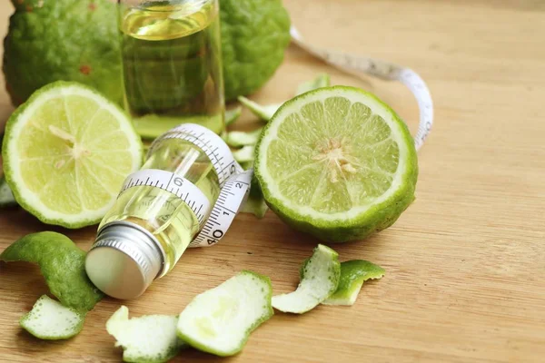 taze Güney Afrika'da bir kabile kireç petrol