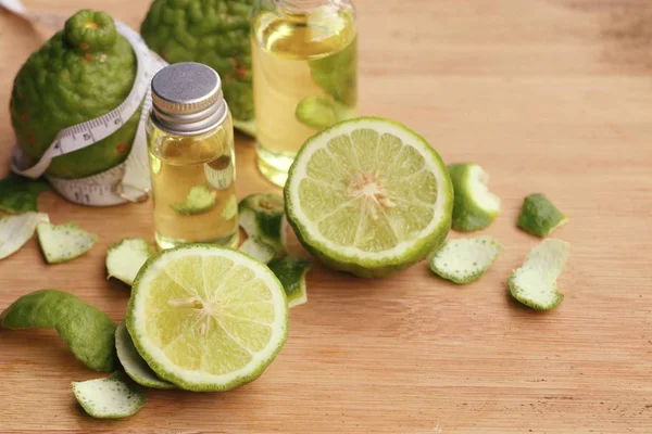 taze Güney Afrika'da bir kabile kireç petrol