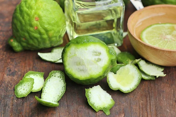 taze Güney Afrika'da bir kabile kireç petrol