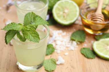 Güney Afrika'da bir kabile kireç ve limon