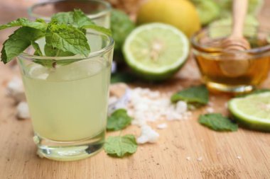 Güney Afrika'da bir kabile kireç ve limon