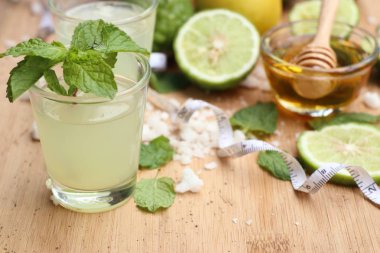 Güney Afrika'da bir kabile kireç ve limon