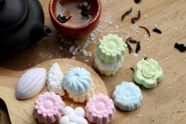 Tay tatlı ve sıcak çay