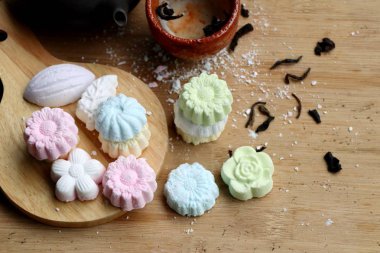 Tay tatlı ve sıcak çay