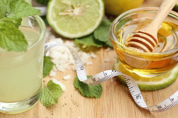 Güney Afrika'da bir kabile kireç ve limon