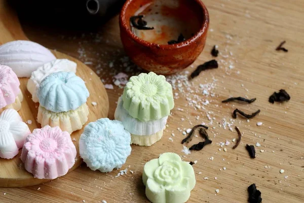 Tay tatlı ve sıcak çay