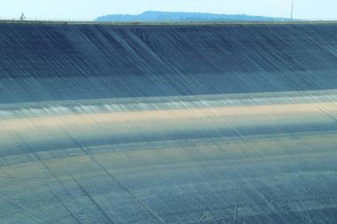 Su depolama baraj elektrik için