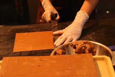 Tatlı çikolata yapma