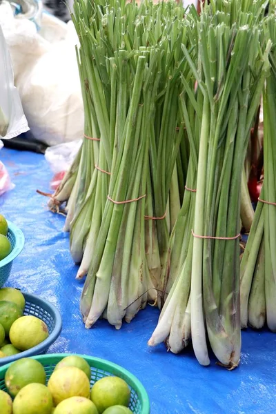 Citrongräs på marknaden — Stockfoto