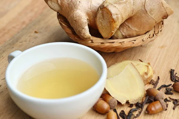 Ginger tea with fresh — Stock Photo, Image