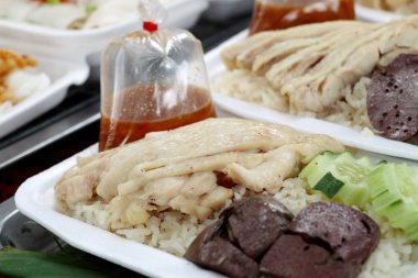 tavuk haşlanmış pirinç