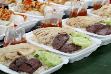 tavuk haşlanmış pirinç