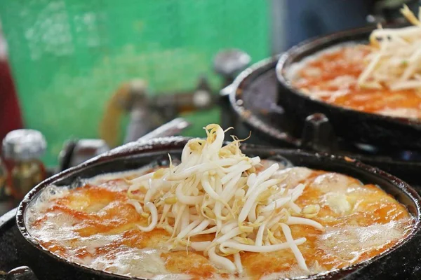 Yumurta ile çıtır çıtır kızarmış midye