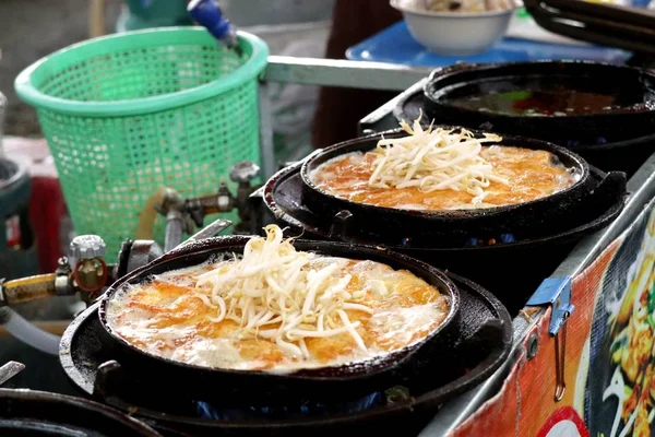 Yumurta ile çıtır çıtır kızarmış midye