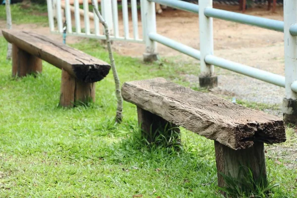Bench in the park — Stock Photo, Image