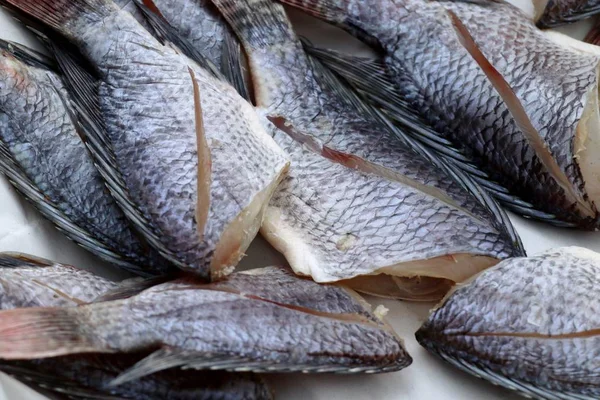 Le poisson au marché — Photo