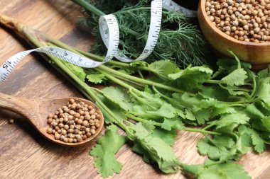 kişniş yaprakları ile tohum