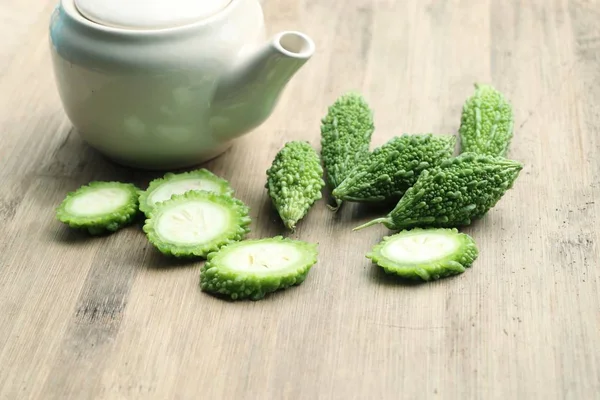 sıcak çay acı kavun