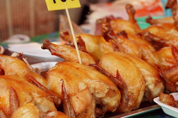 Kurczak na ulicy żywności — Zdjęcie stockowe