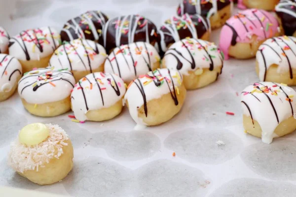 Donuts en la comida callejera — Foto de Stock