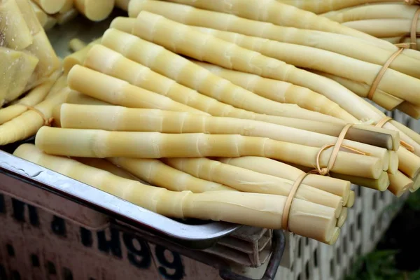 Bamboe schieten op straat eten — Stockfoto