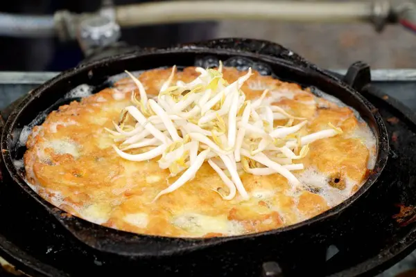 Yumurta ile çıtır çıtır kızarmış midye