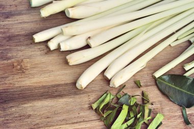 Limon otu ve Güney Afrika'da bir kabile kireç yaprakları