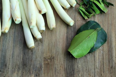 Limon otu ve Güney Afrika'da bir kabile kireç yaprakları
