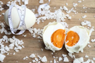 tuzlu yumurta yuvada