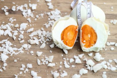 tuzlu yumurta yuvada