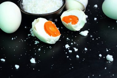 tuzlu yumurta yuvada