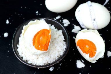 tuzlu yumurta yuvada