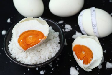 tuzlu yumurta yuvada