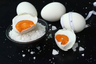 tuzlu yumurta yuvada