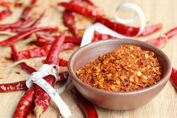 Kurutulmuş kırmızı biber ile