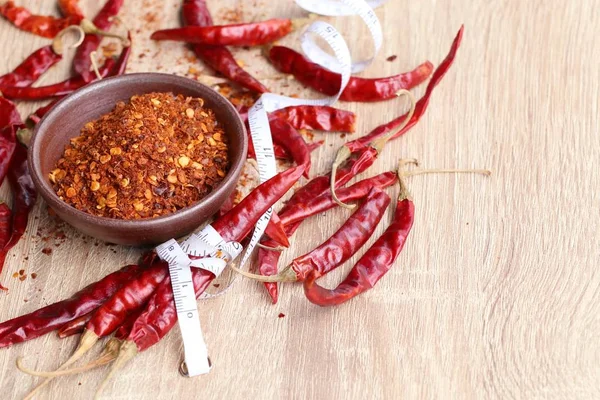 Kurutulmuş kırmızı biber ile